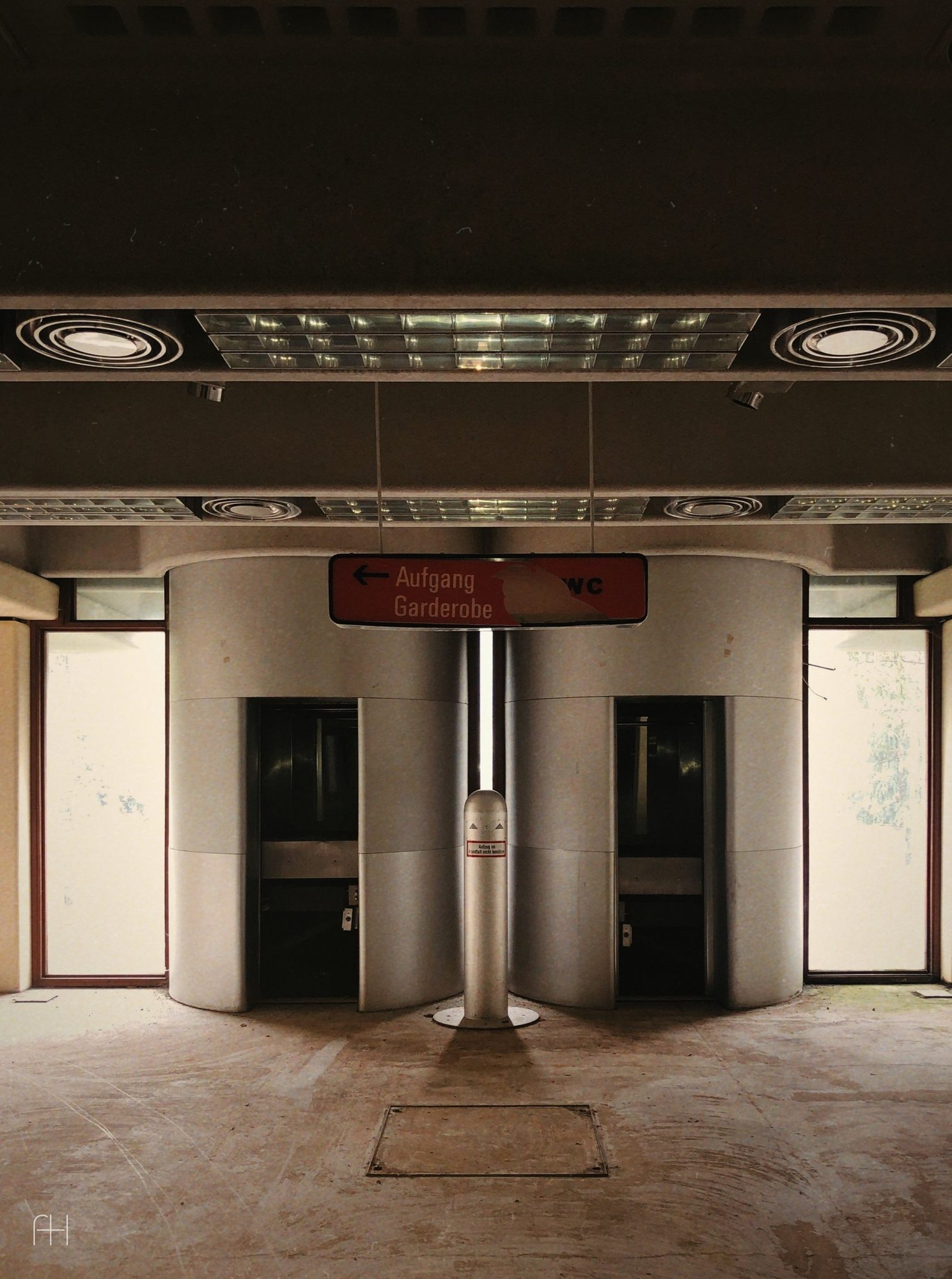 Congress Centre Gastein // Gerhard Garstenauer // Бад-Гастайн, Австрия, 1970, 4
