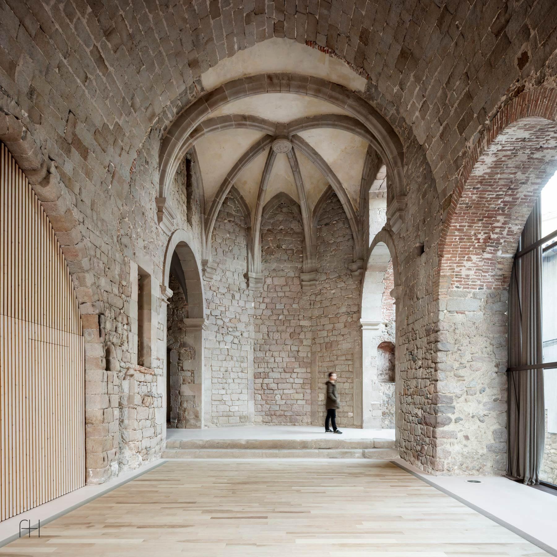 Espai Santa Eulàlia // Carles Enrich // Жиронелья, 1