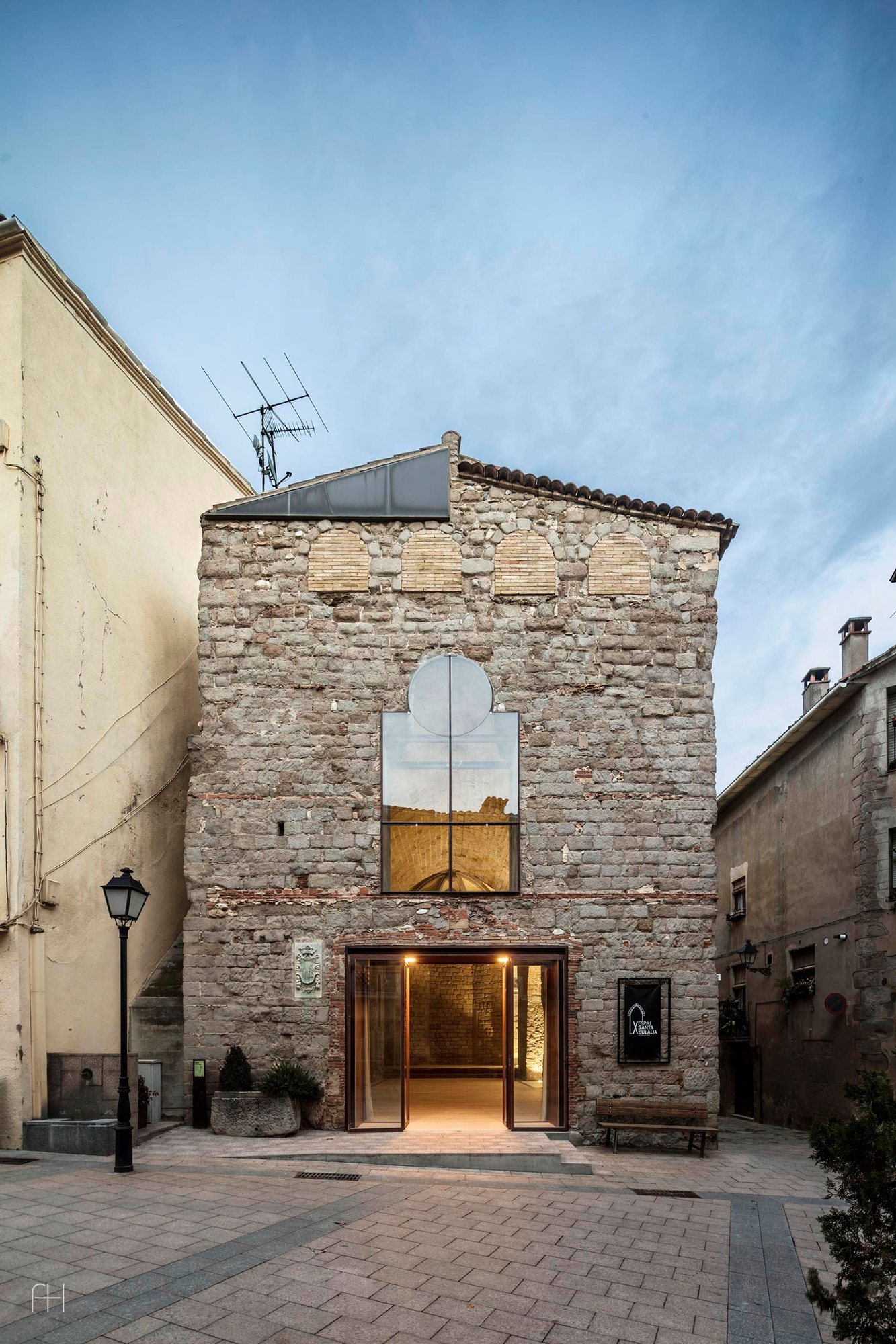 Espai Santa Eulàlia // Carles Enrich // Жиронелья, 7