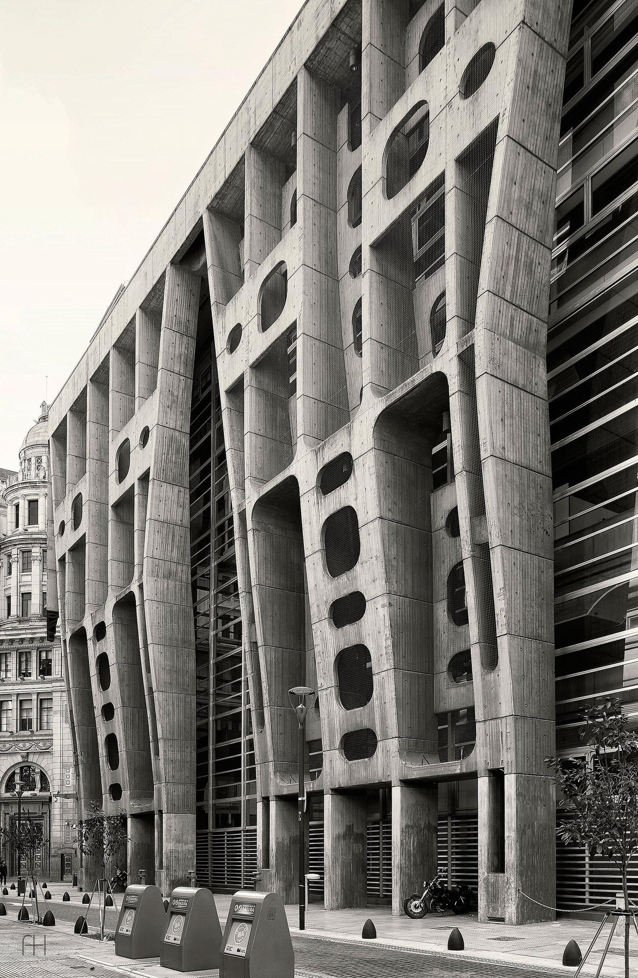 The Bank of London and South America // Clorindo Testa // Буэнос-Айрес, 1959–1966, 1
