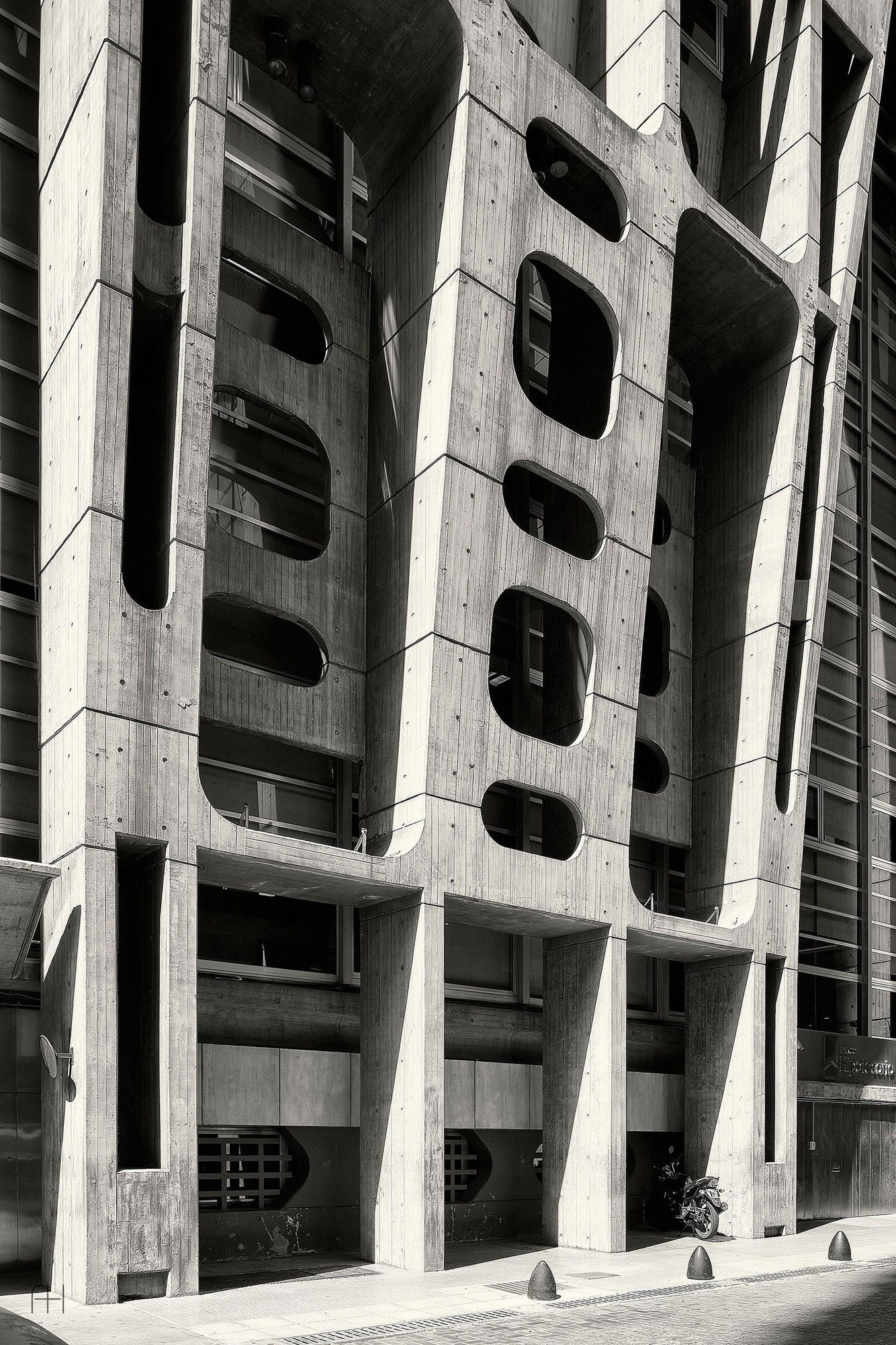 The Bank of London and South America // Clorindo Testa // Буэнос-Айрес, 1959–1966, 4