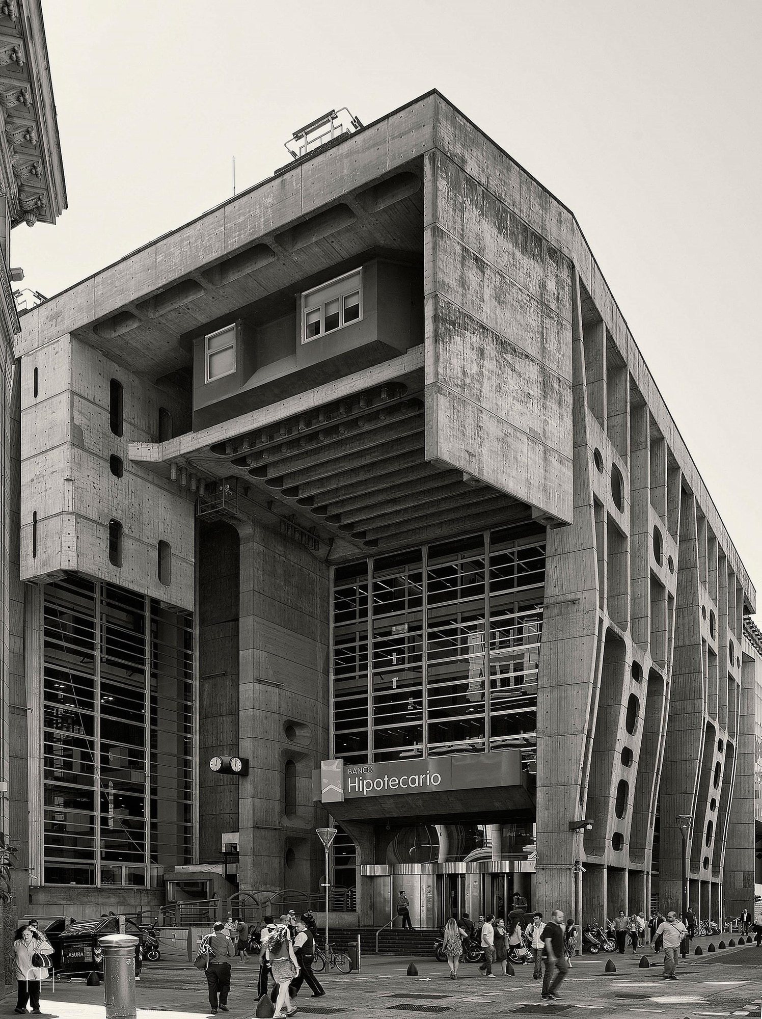 The Bank of London and South America // Clorindo Testa // Буэнос-Айрес, 1959–1966, 6