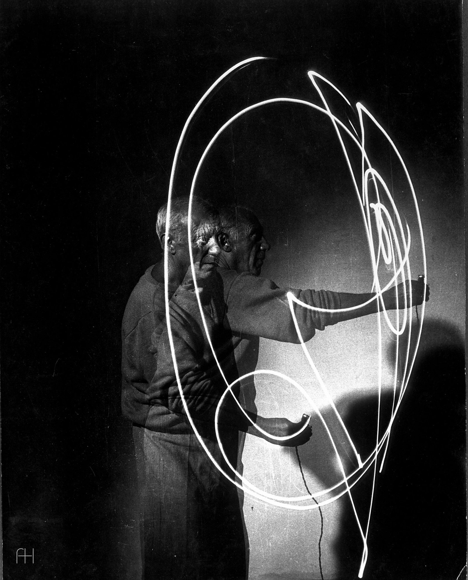 Long exposure light painting // Pablo Picasso, Gjon Mili // Юг Франции, 1949, 3