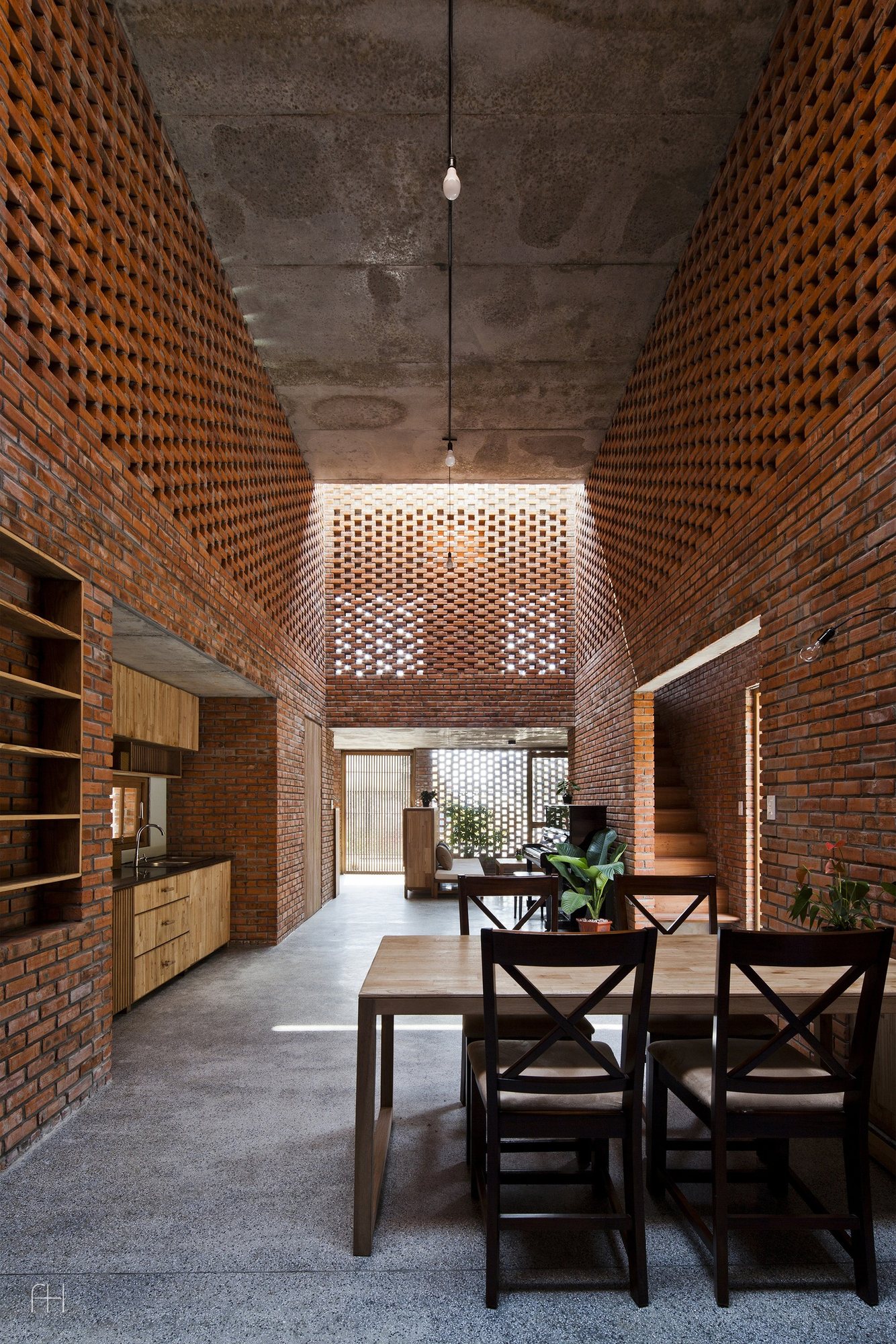 Termitary House // Tropical Space // район Тханькхе, 2014, 2