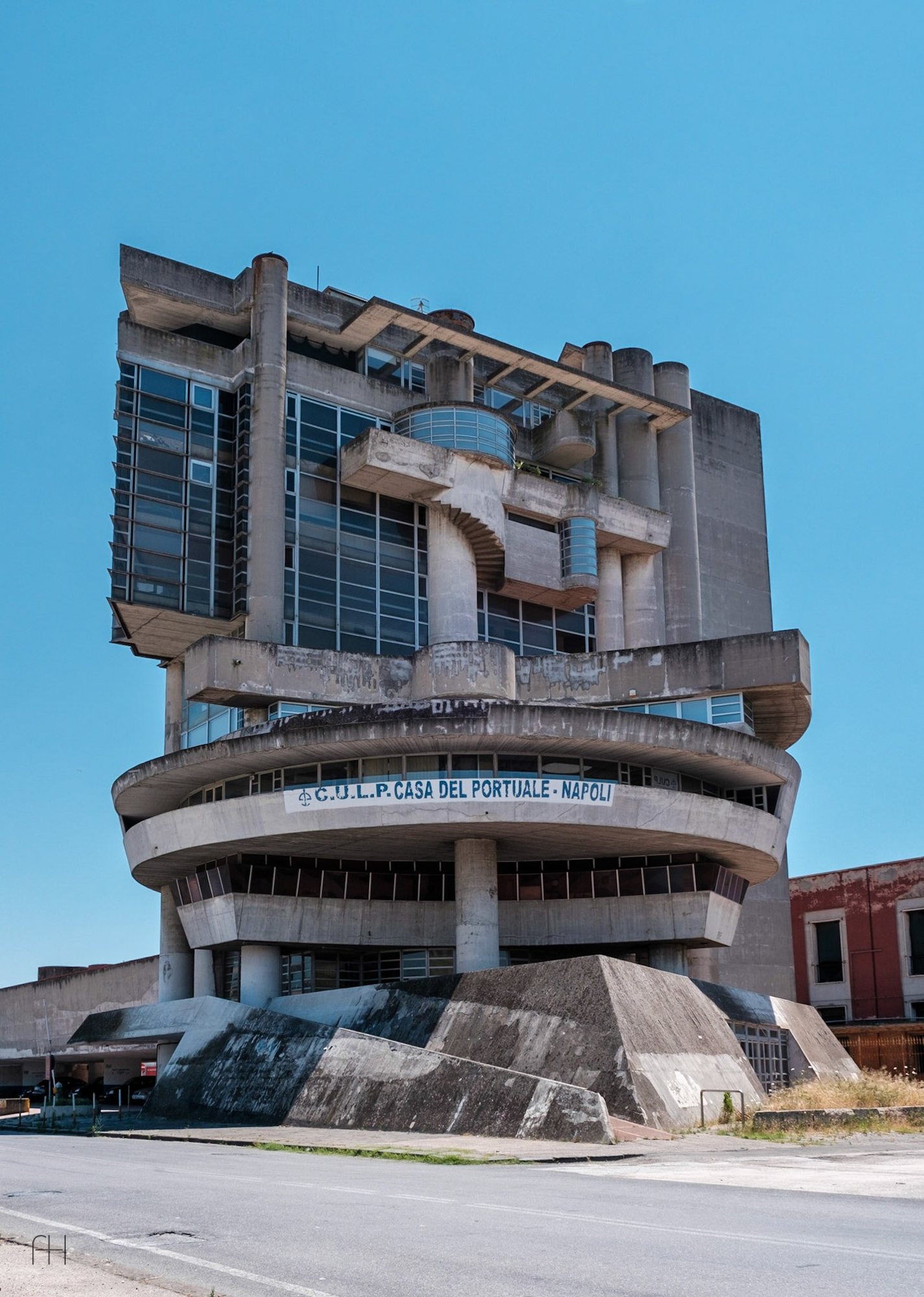 Casa del Portuale // Aldo Loris Rossi // Naples, 1968–1980, 1