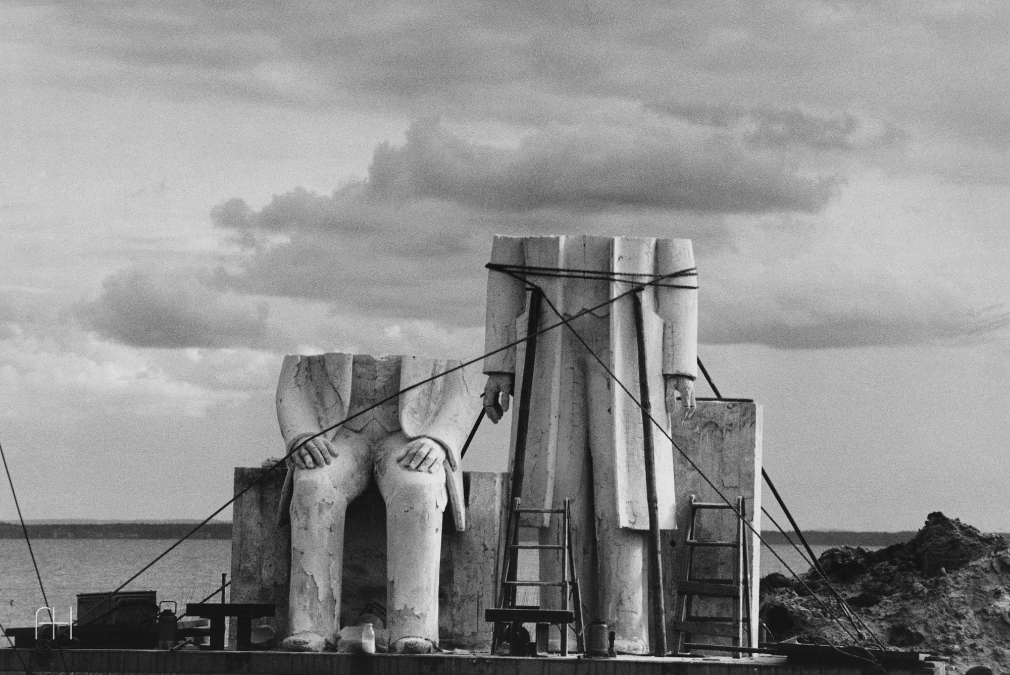 Town and Country and Dogs // Sibylle Bergemann // Berlin, 1966–2010, 6