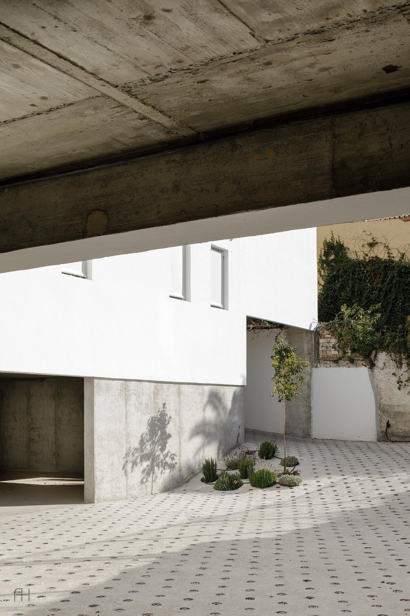 8 Experimental Apartments // Elisa Valero // Гранада, Испания, 2