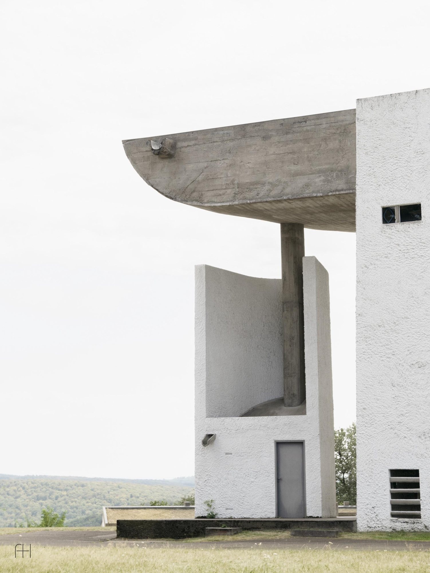 Notre-Dame du Haut // Ле Корбюзье // Роншан, Франция, 1955, 3