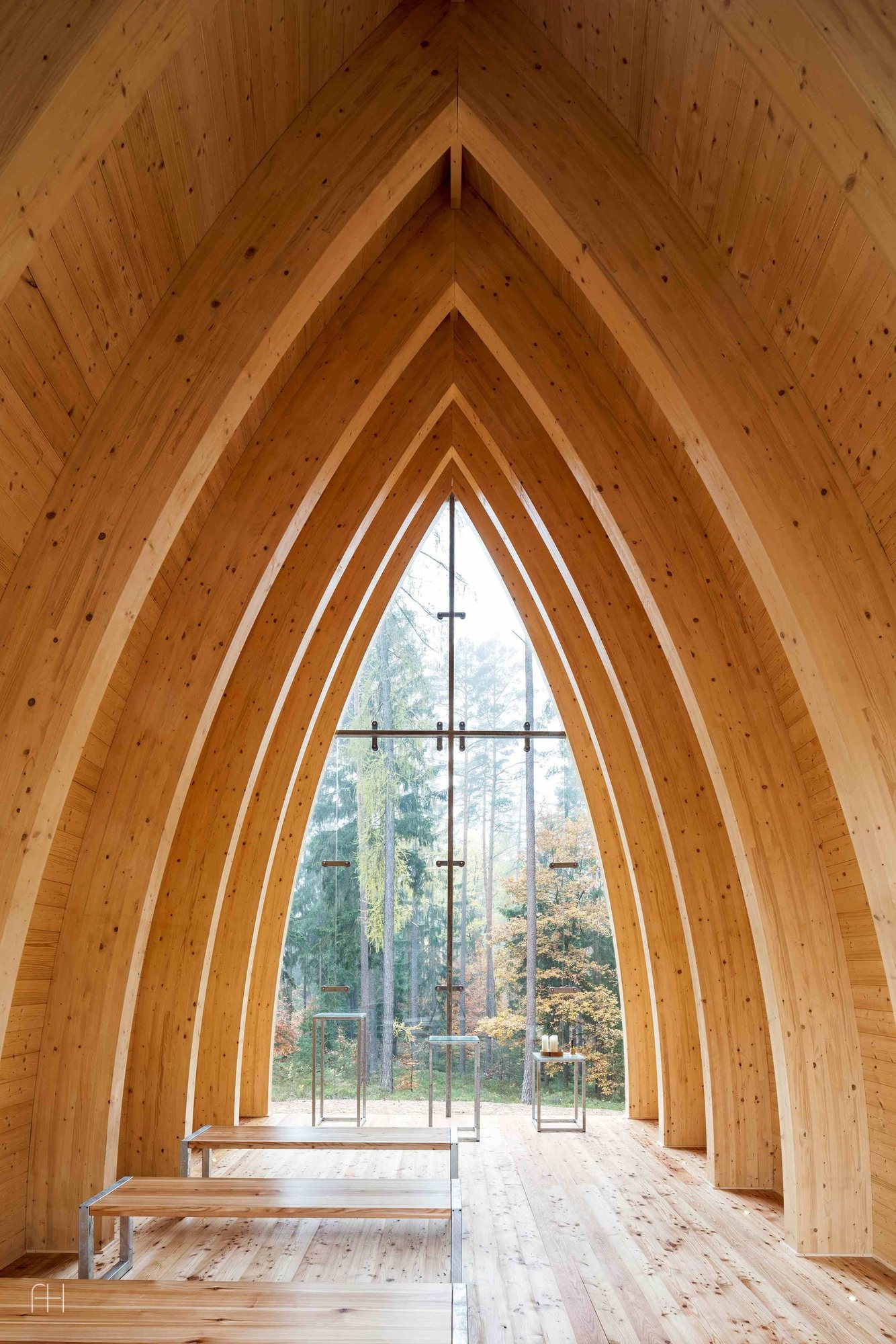 Ruhewald Schloss Tambach // Sacher Locicero Architects // Weitramsdorf, Germany, 1