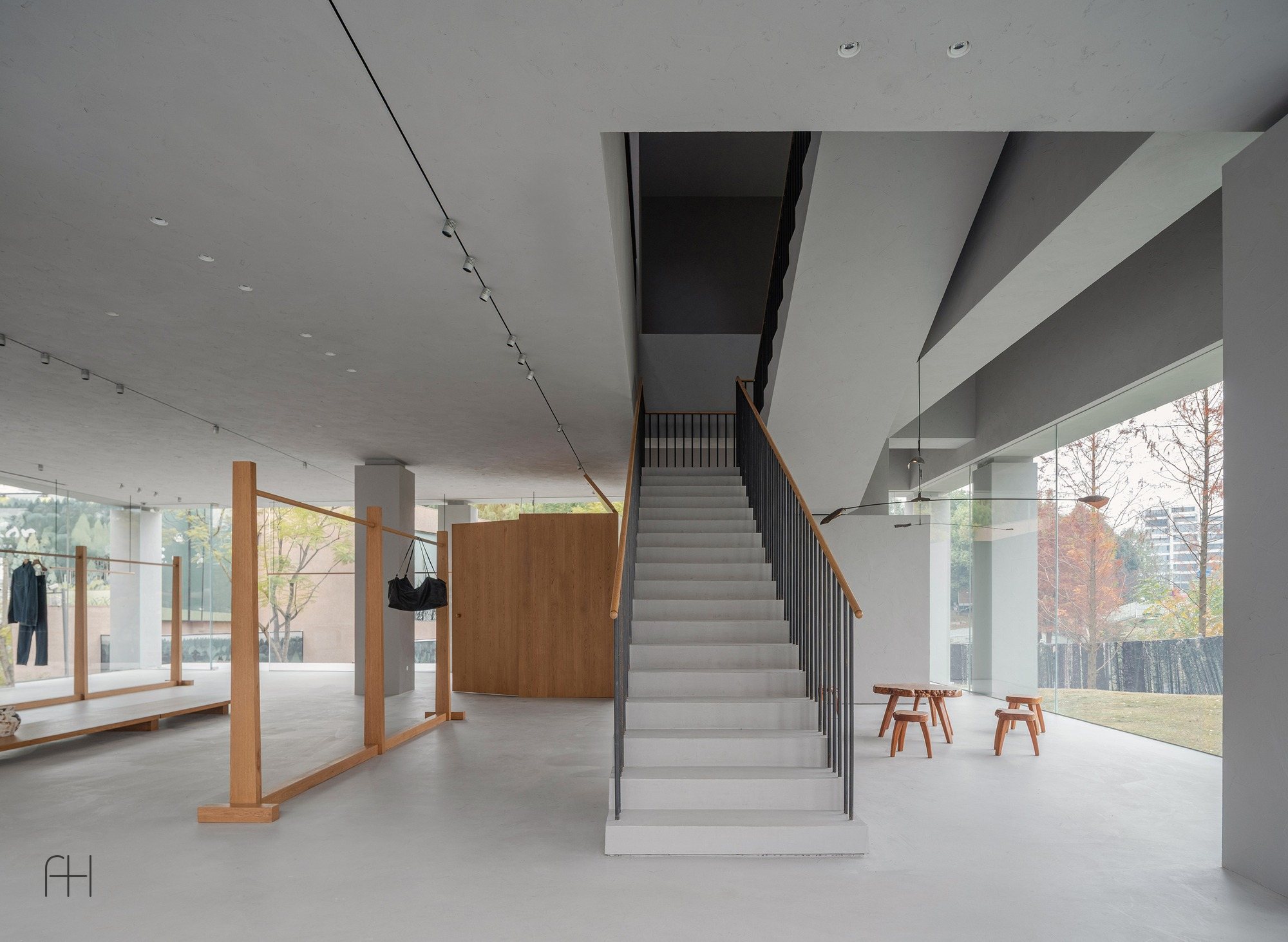 Yearly Plan House, 4
