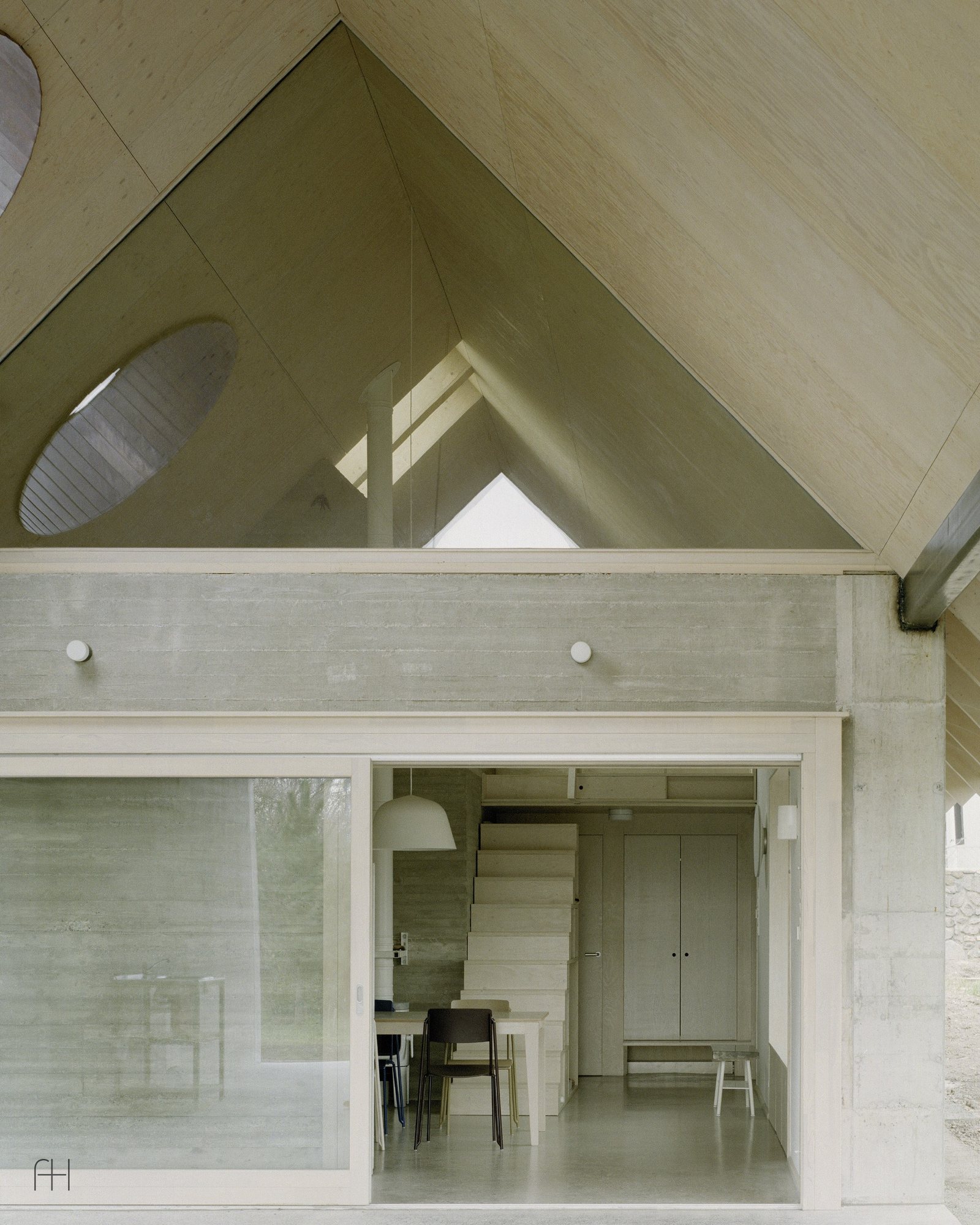 House and Beeyard, 5