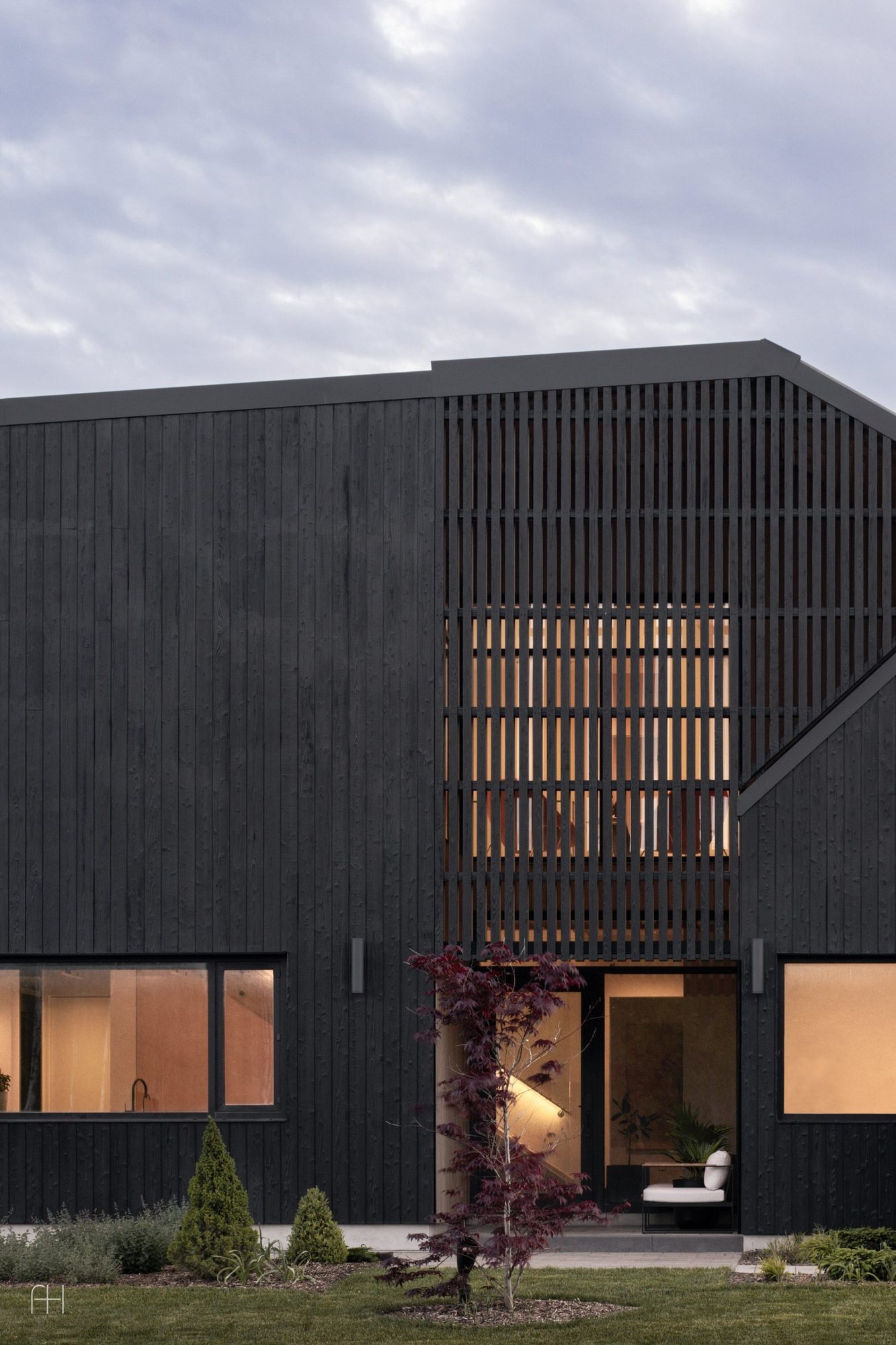 Two Bay House, 3