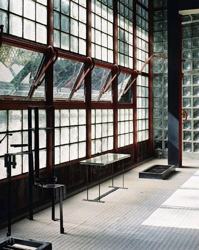 Maison de Verre (Дом из стекла), 2