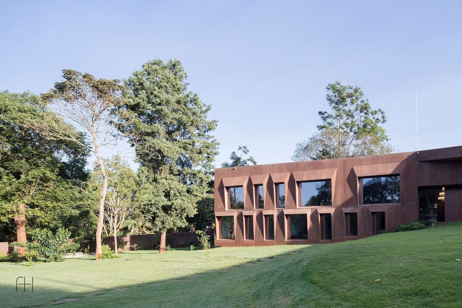 Swiss Embassy, 1