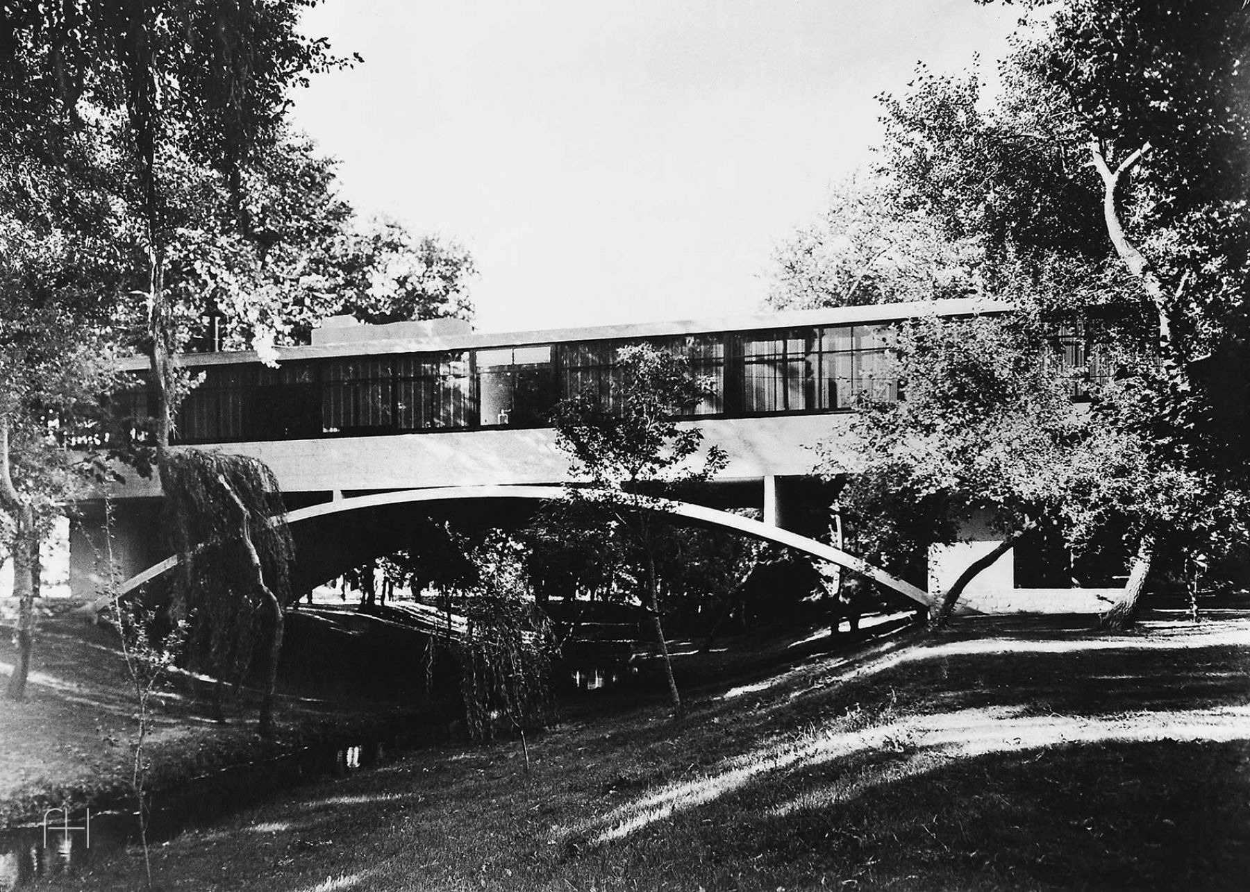 Casa Sobre el Arroyo, 4