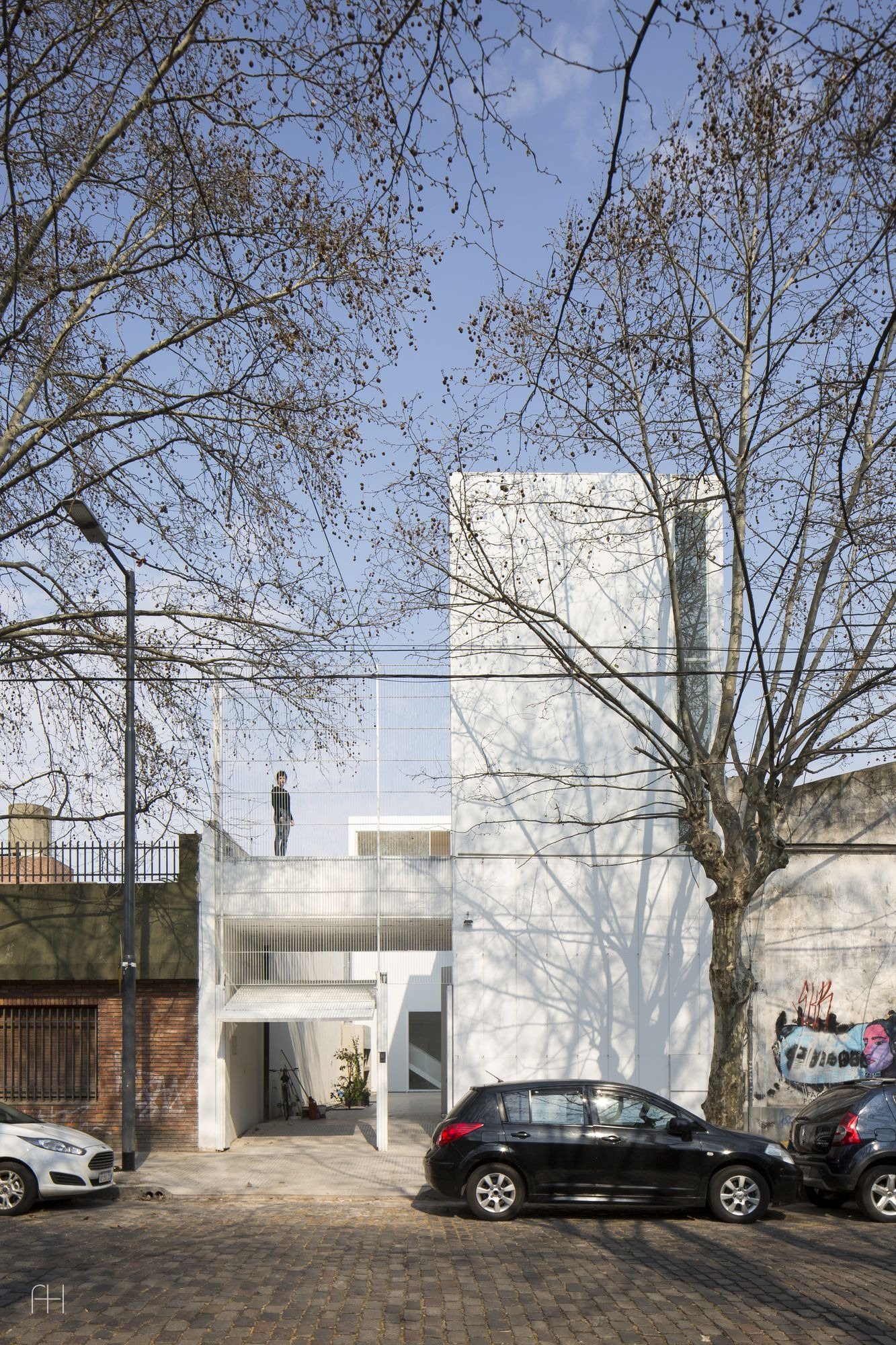 Casa Castillo, 1