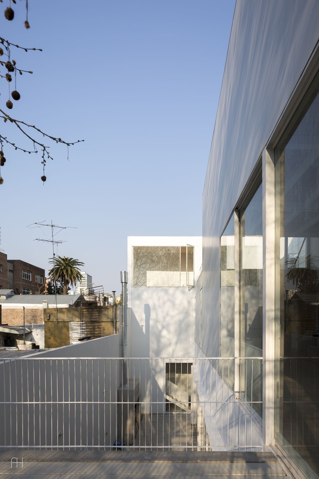 Casa Castillo, 4