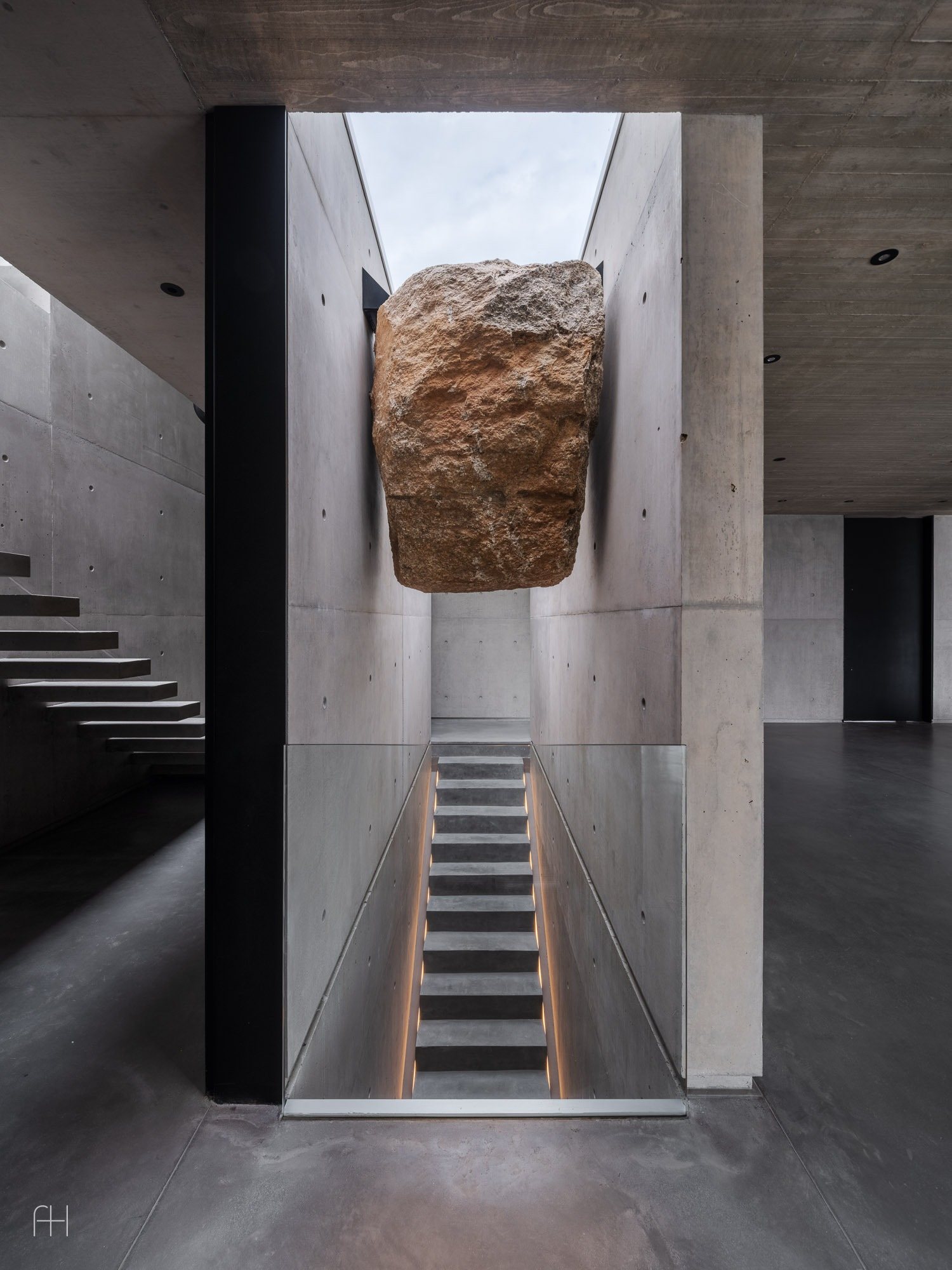 Aimasia Residence, 1