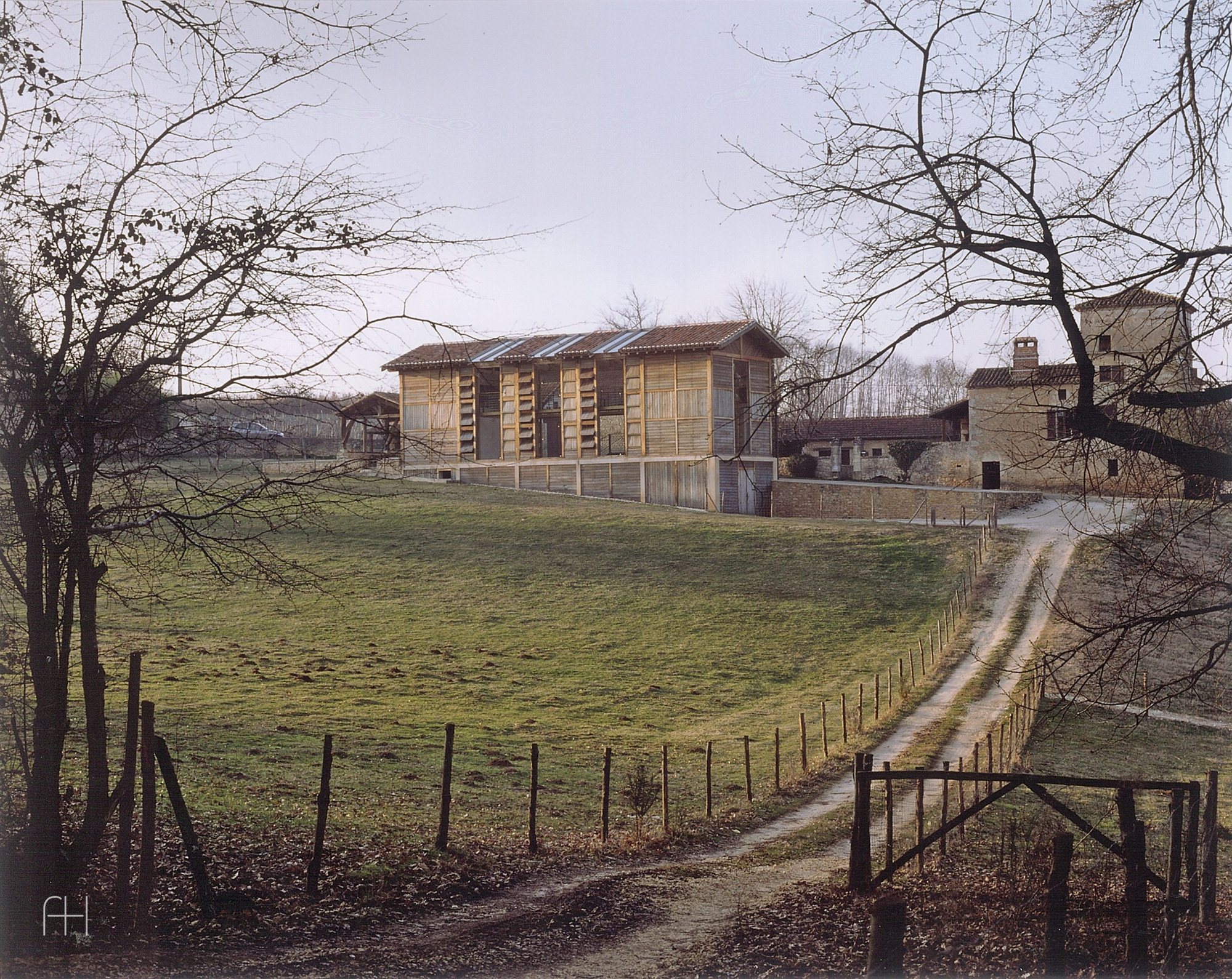 Hauts de Bonaguil Ornithological Museum // Pascale de Redon // Sauturac, France, 1995, 2