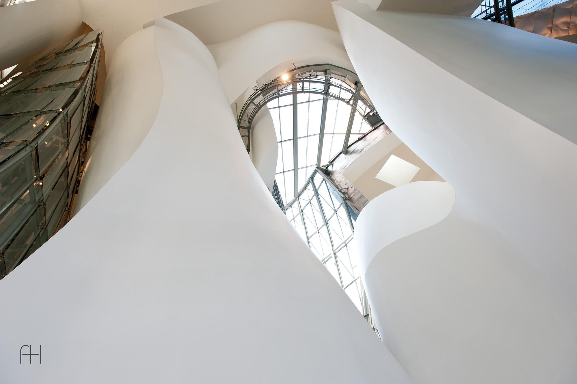 Guggenheim Museum Bilbao // Frank Gehry // Bilbao, Spain, 1997, 6
